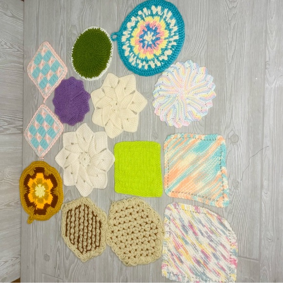 Crochet / knit yarn craft hot pads / trivets bundle of 14 handmade crafts diy - Picture 3 of 16